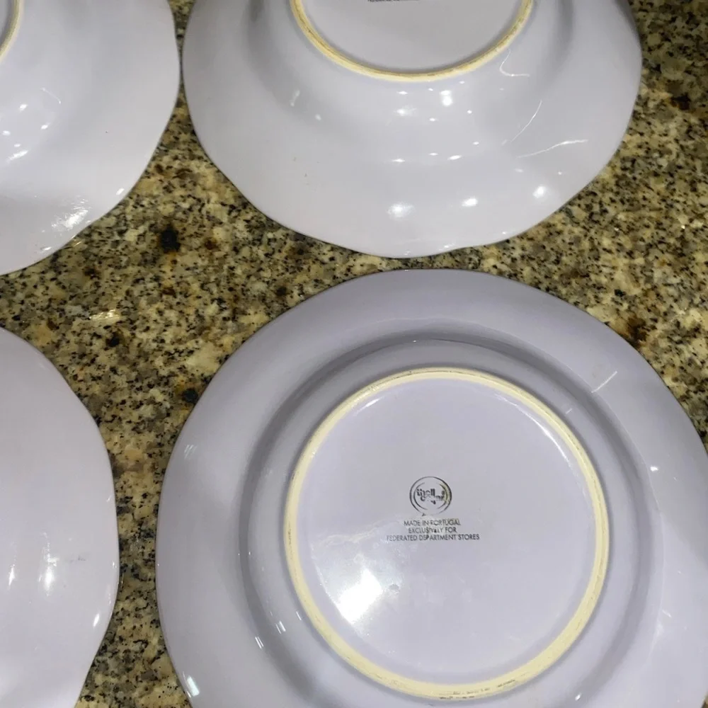 4 The Cellar Portugal Pale Lavender Embossed Scalloped Rim 9”W Dinner Bowls
